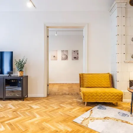 Old Town 74m2 Newly Renovated Lux Furnished