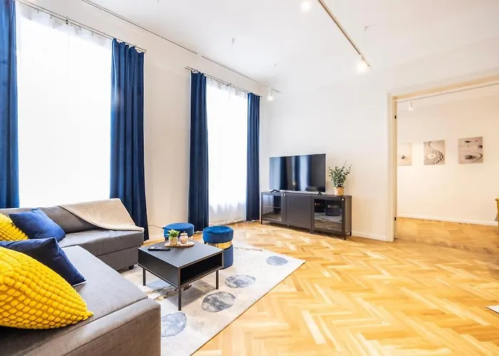 Apartment Old Town 74m2 Newly Renovated Lux Furnished